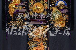 石見神楽で使われる豪華絢爛な衣裳_千早